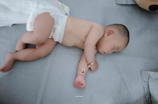 广州代怀试管生子9个月宝宝可以吃盐吗